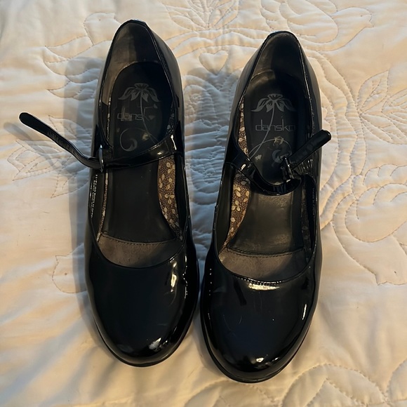 dansko low heel